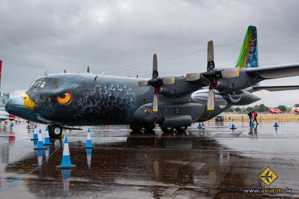 Lockheed C-130H Hercules (L-382)